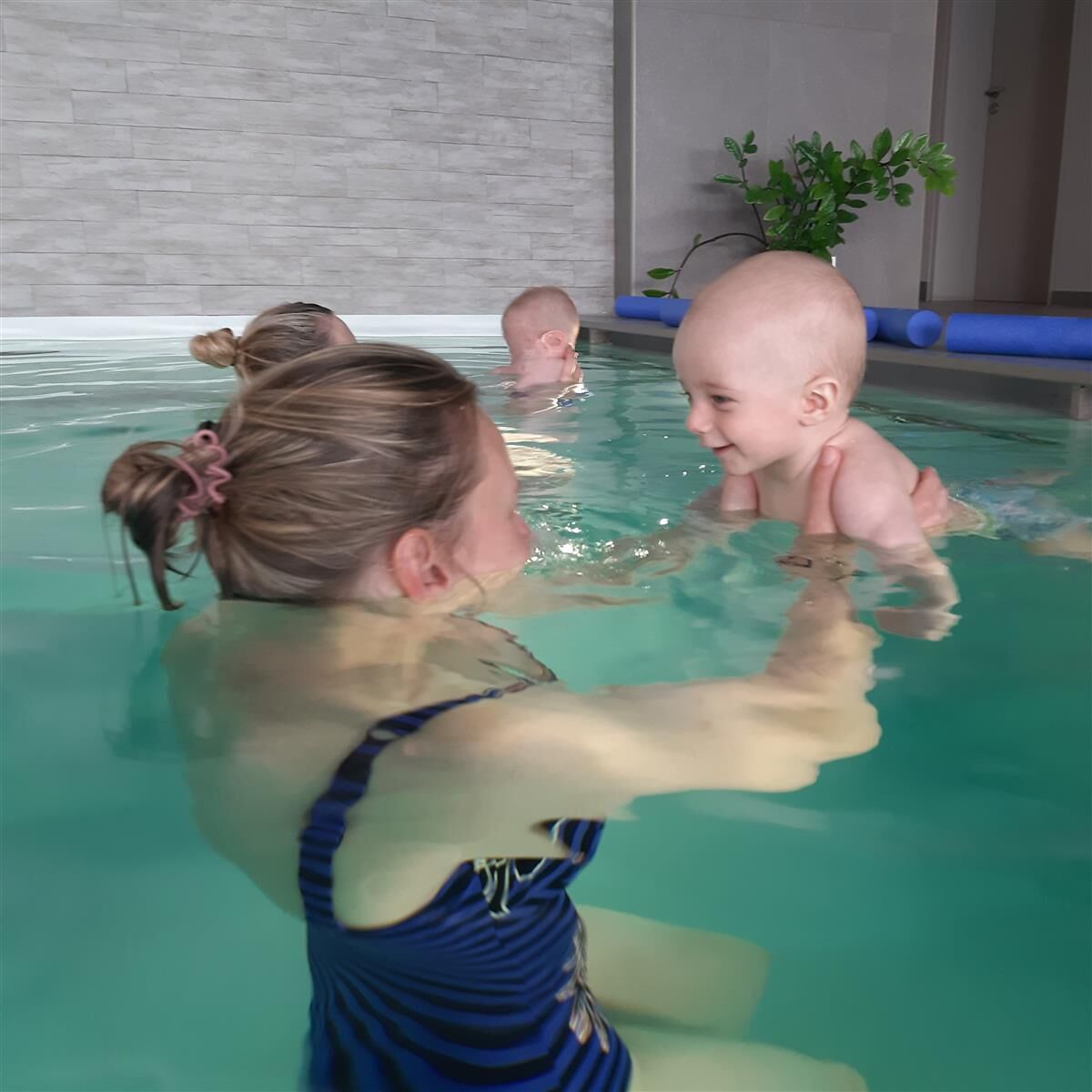 AQUANATAL - POST natale yoga in water PLUS BABY - 12 DEC 2026 @ DILBEEK